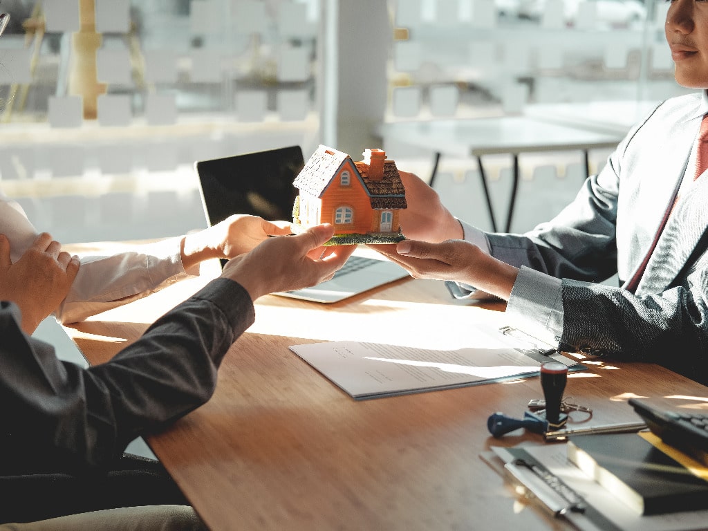 How Does Selling Properties Work